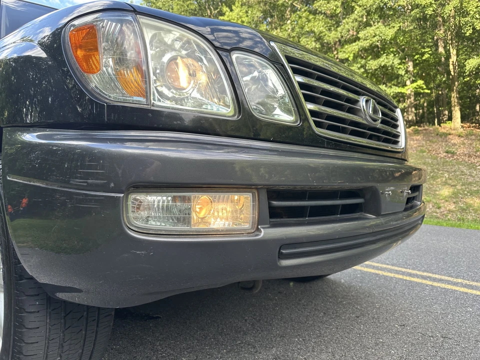2003 Lexus LX 2nd Gen - Image 25 of 31