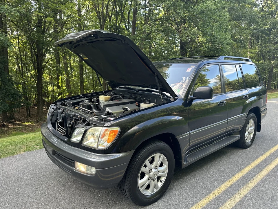 2003 Lexus LX 2nd Gen - Image 22 of 31