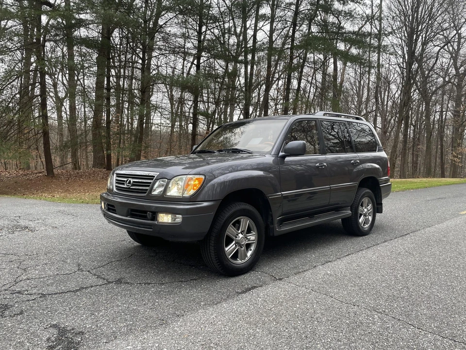 2003 Lexus LX 2nd Gen - Image 20 of 31