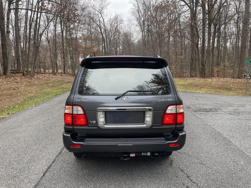 2003 Lexus LX 2nd Gen - Image 31 of 31