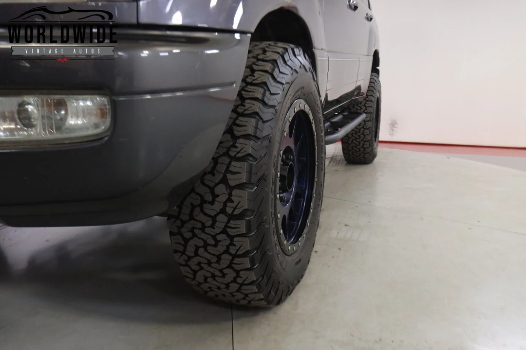 2003 Lexus LX 2nd Gen - Image 11 of 12