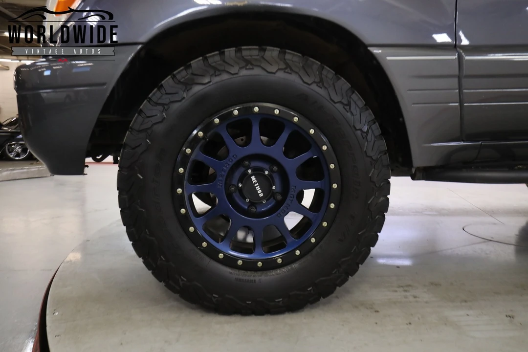 2003 Lexus LX 2nd Gen - Image 12 of 12