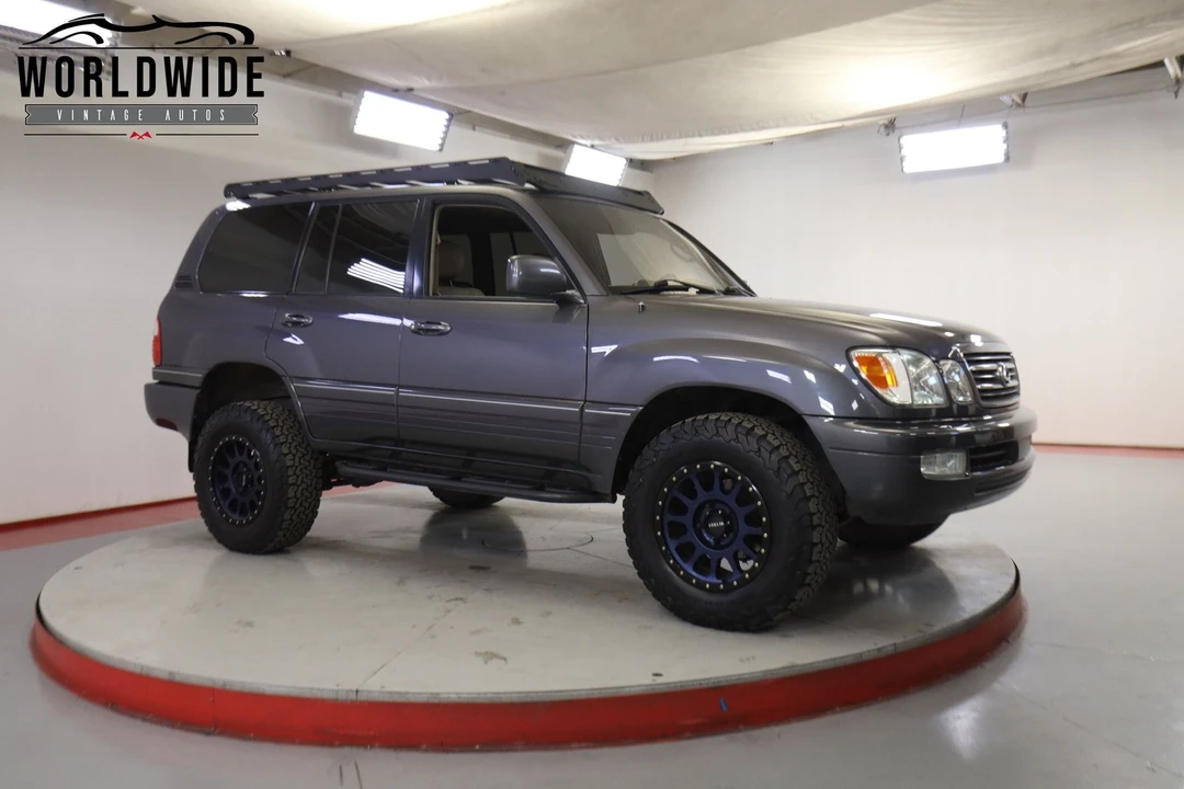 2003 Lexus LX 2nd Gen - Image 2 of 12