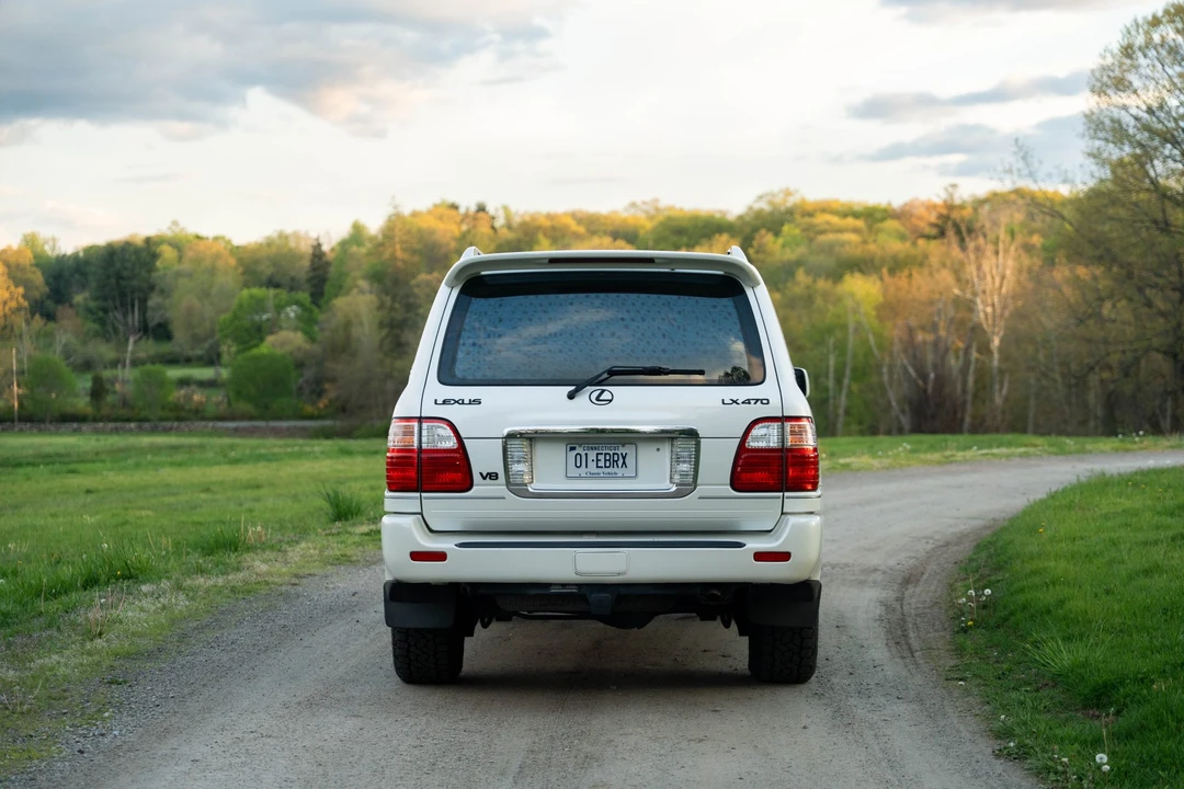2003 Lexus LX 2nd Gen - Image 31 of 31