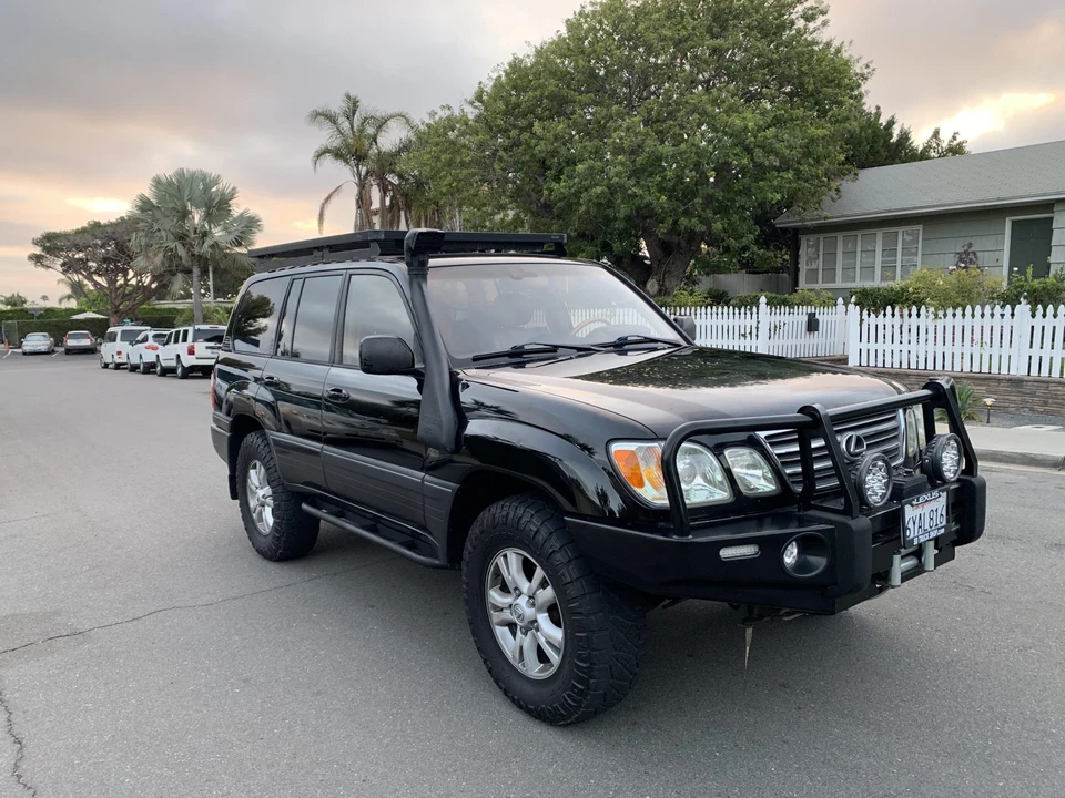 2003 Lexus LX 2nd Gen - Image 14 of 31