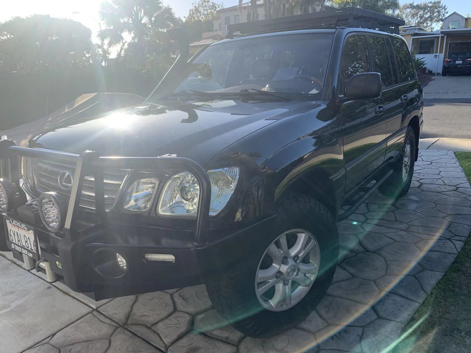 2003 Lexus LX 2nd Gen - Image 16 of 31