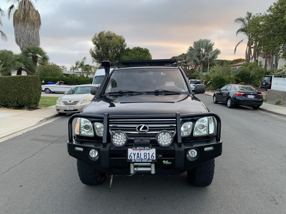 2003 Lexus LX 2nd Gen - Image 15 of 31