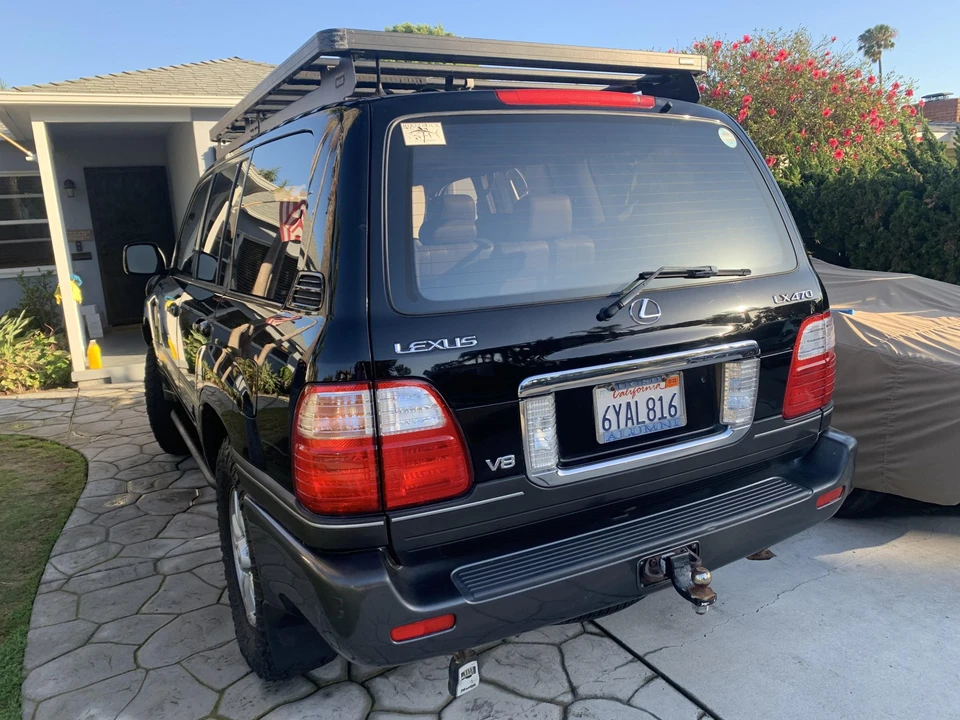 2003 Lexus LX 2nd Gen - Image 18 of 31