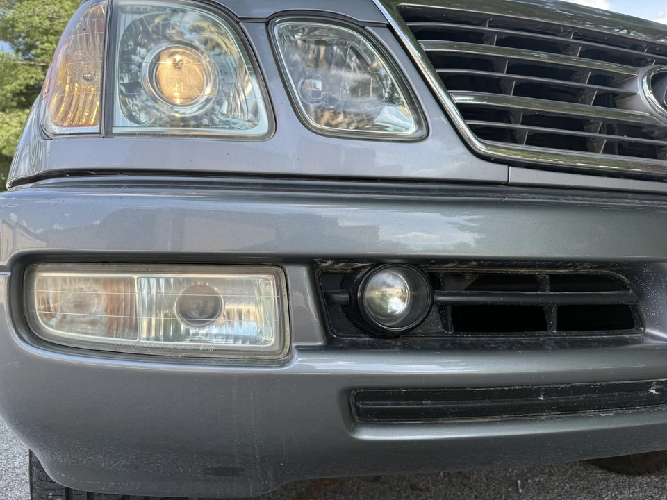 2003 Lexus LX 2nd Gen - Image 25 of 31