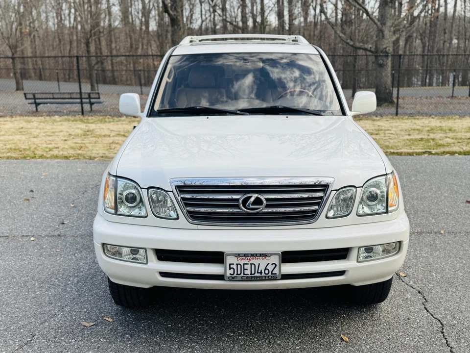 2003 Lexus LX 2nd Gen - Image 30 of 31