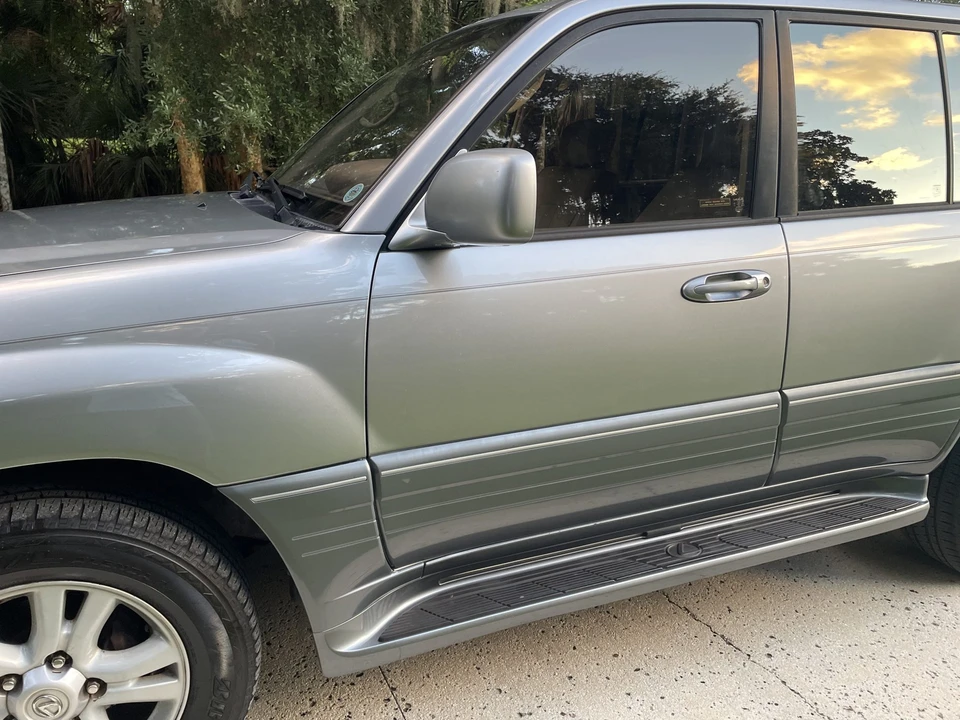 2003 Lexus LX 2nd Gen - Image 22 of 31