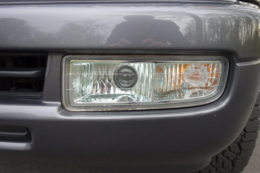 2003 Lexus LX 2nd Gen - Image 16 of 31