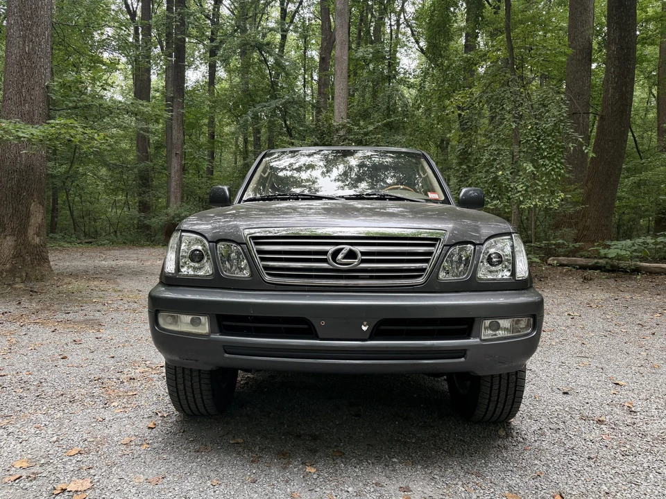 2003 Lexus LX 2nd Gen - Image 5 of 31