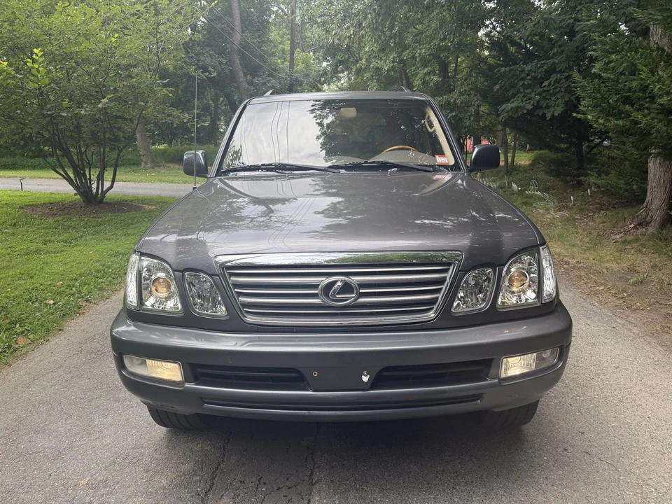 2003 Lexus LX 2nd Gen - Image 7 of 31