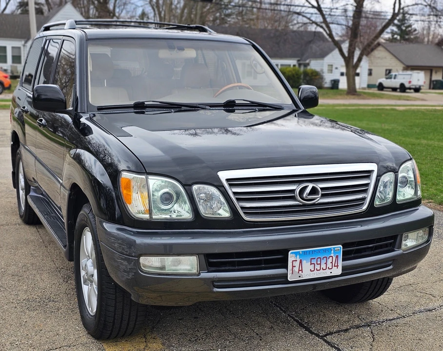 2003 Lexus LX 2nd Gen - Image 7 of 31