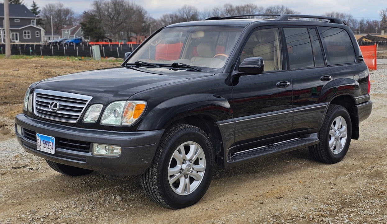2003 Lexus LX 2nd Gen - Image 2 of 31