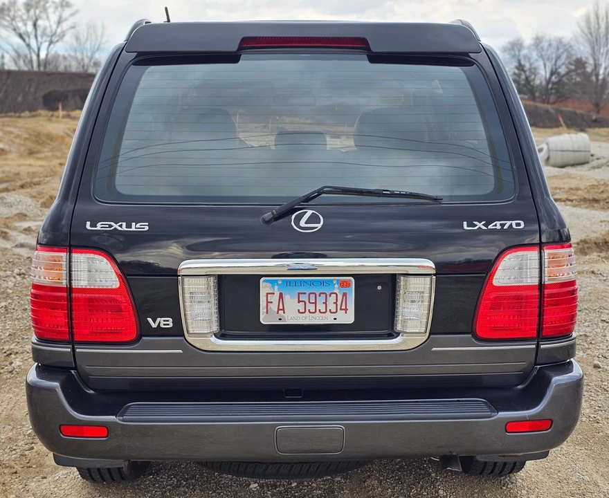 2003 Lexus LX 2nd Gen - Image 22 of 31