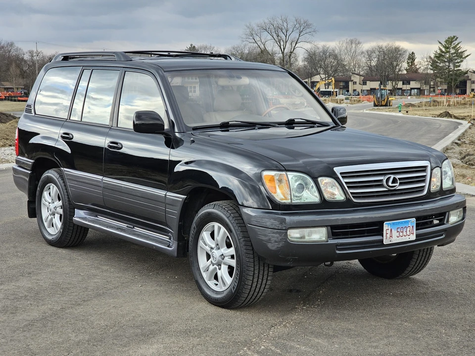 2003 Lexus LX 2nd Gen - Image 8 of 31