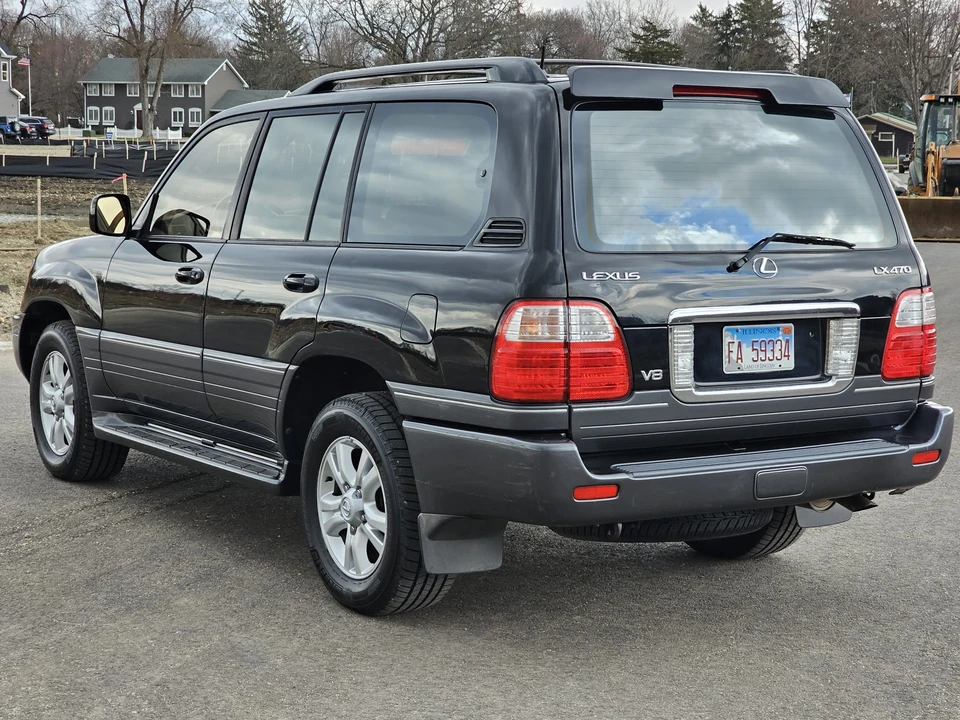 2003 Lexus LX 2nd Gen - Image 24 of 31