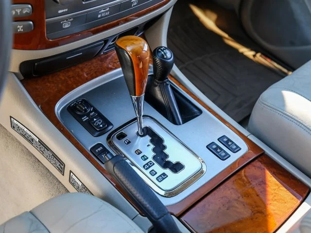 2003 Lexus LX 2nd Gen - Image 30 of 31