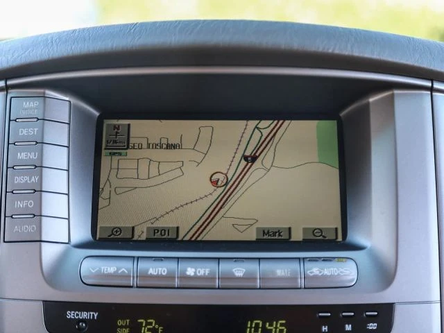 2003 Lexus LX 2nd Gen - Image 19 of 21