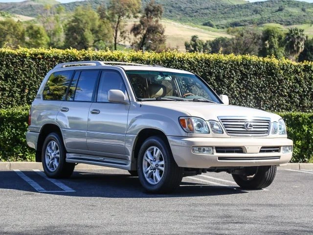 2003 Lexus LX 2nd Gen - Image 3 of 21