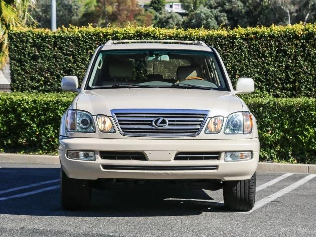 2003 Lexus LX 2nd Gen - Image 2 of 21