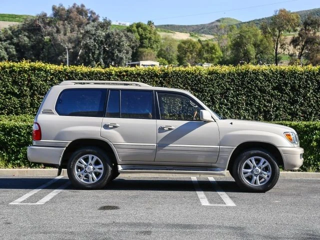 2003 Lexus LX 2nd Gen - Image 4 of 21