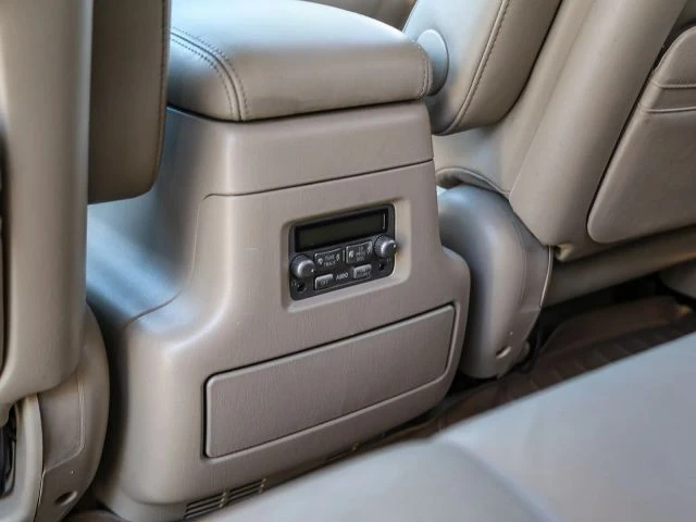 2003 Lexus LX 2nd Gen - Image 27 of 31