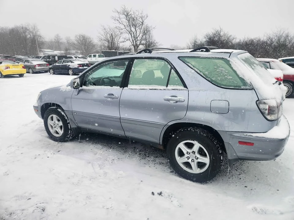 2003 Lexus RX 1st Gen - Image 2 of 14