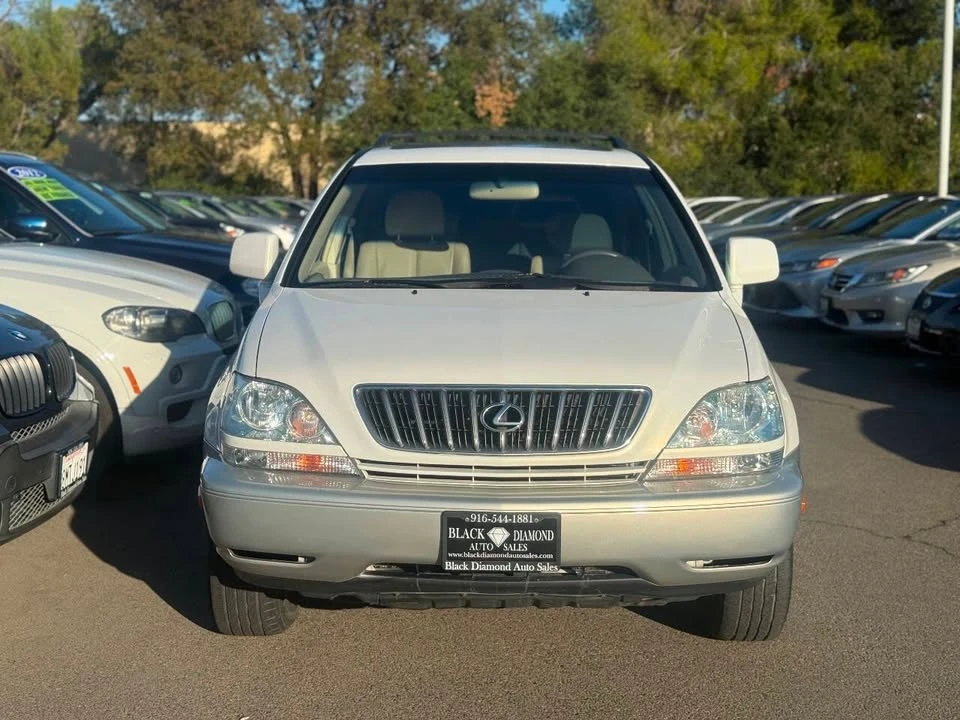 2003 Lexus RX 1st Gen - Image 2 of 18