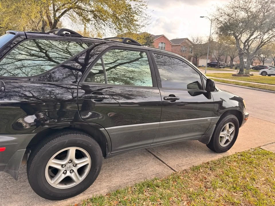 2003 Lexus RX 1st Gen - Image 3 of 9