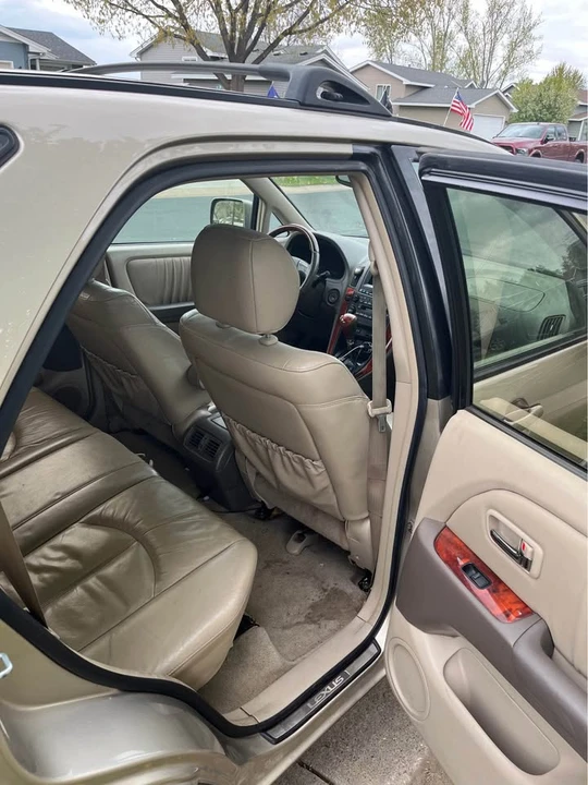 2003 Lexus RX 1st Gen - Image 4 of 11
