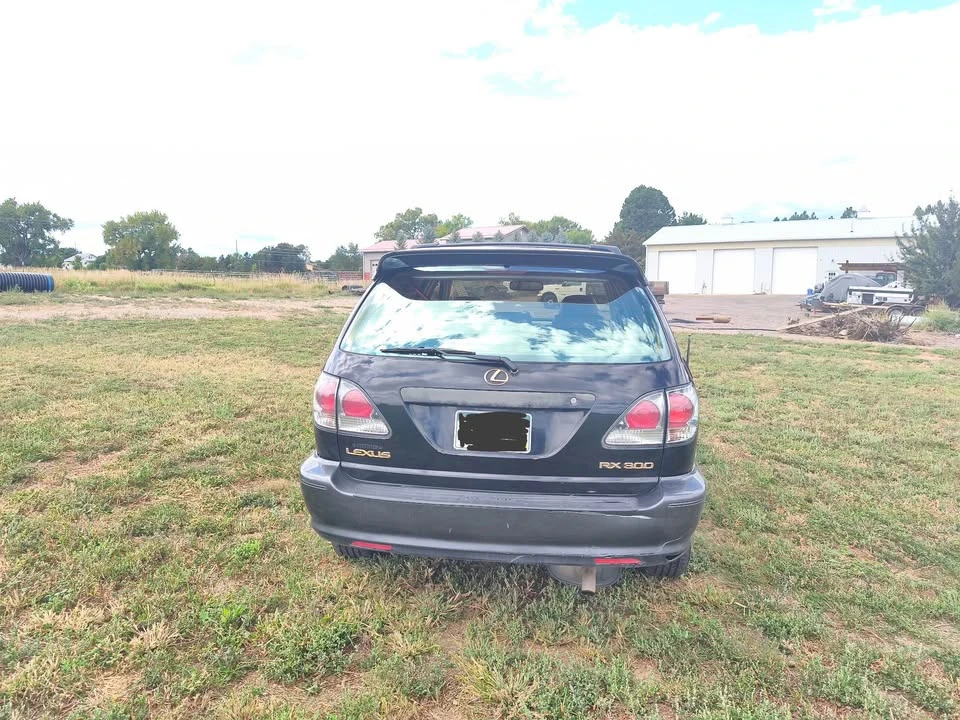 2003 Lexus RX 1st Gen - Image 8 of 10