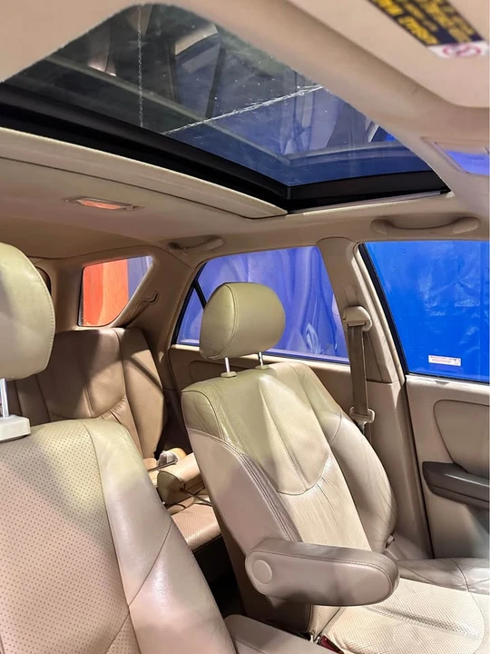 2003 Lexus RX 1st Gen - Image 5 of 8