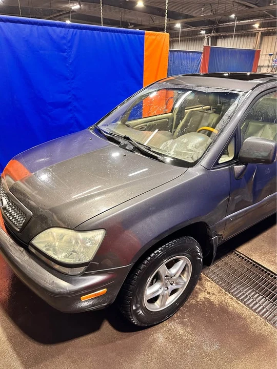 2003 Lexus RX 1st Gen - Image 6 of 8