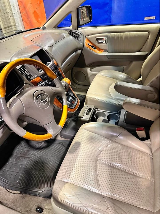 2003 Lexus RX 1st Gen - Image 2 of 8