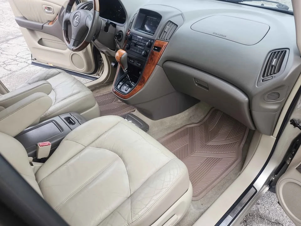 2003 Lexus RX 1st Gen - Image 7 of 9
