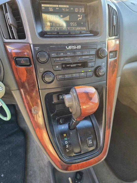 2003 Lexus RX 1st Gen - Image 5 of 11
