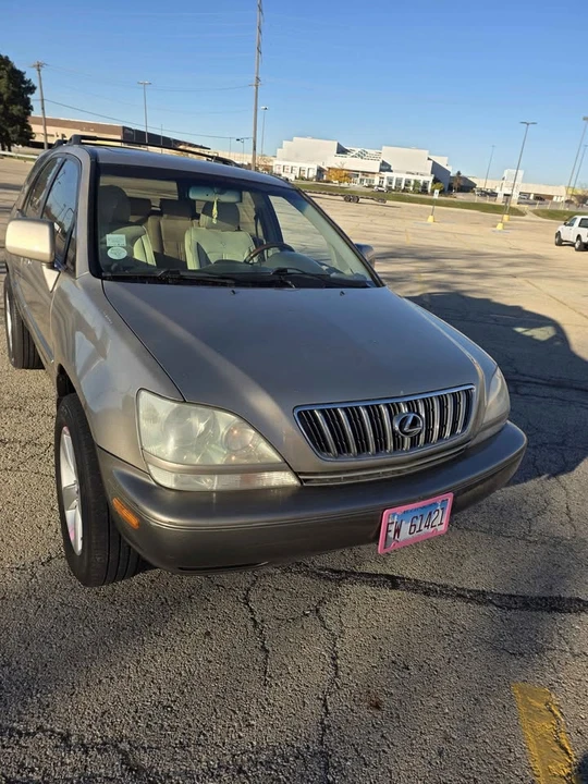 2003 Lexus RX 1st Gen - Image 9 of 11