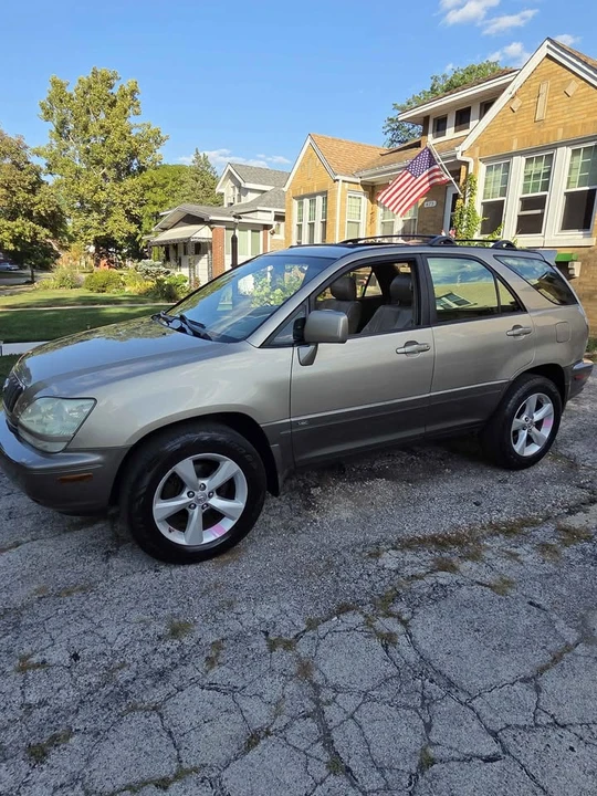 2003 Lexus RX 1st Gen - Image 2 of 11