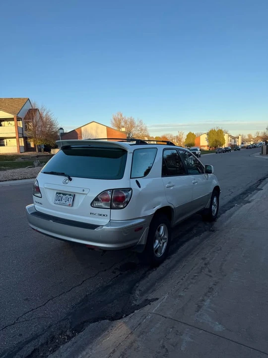 2003 Lexus RX 1st Gen - Image 4 of 13