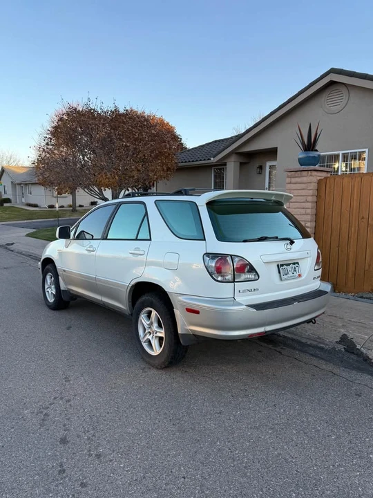 2003 Lexus RX 1st Gen - Image 2 of 13