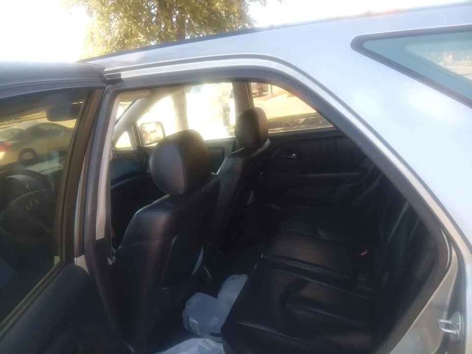 2003 Lexus RX 1st Gen - Image 4 of 5