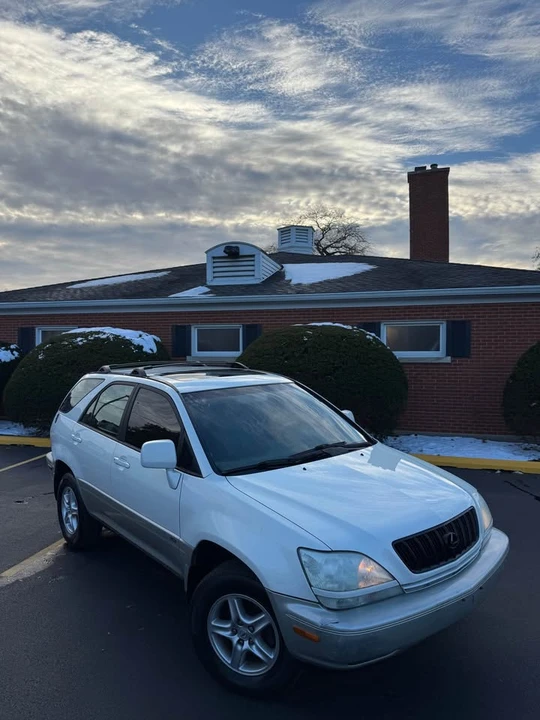 2003 Lexus RX 1st Gen - Image 2 of 18