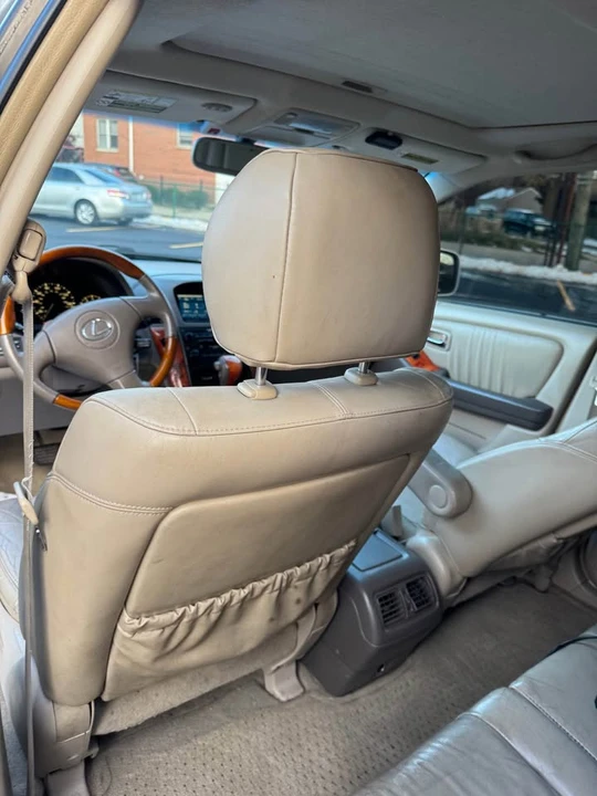 2003 Lexus RX 1st Gen - Image 13 of 18