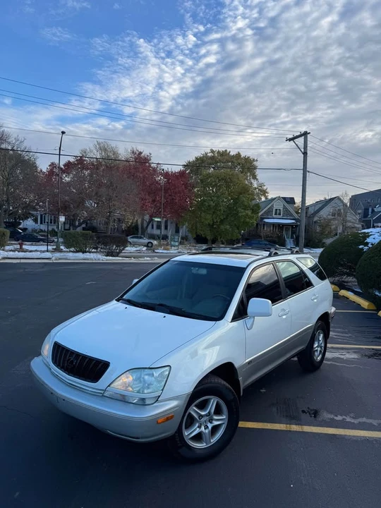 2003 Lexus RX 1st Gen - Image 9 of 18