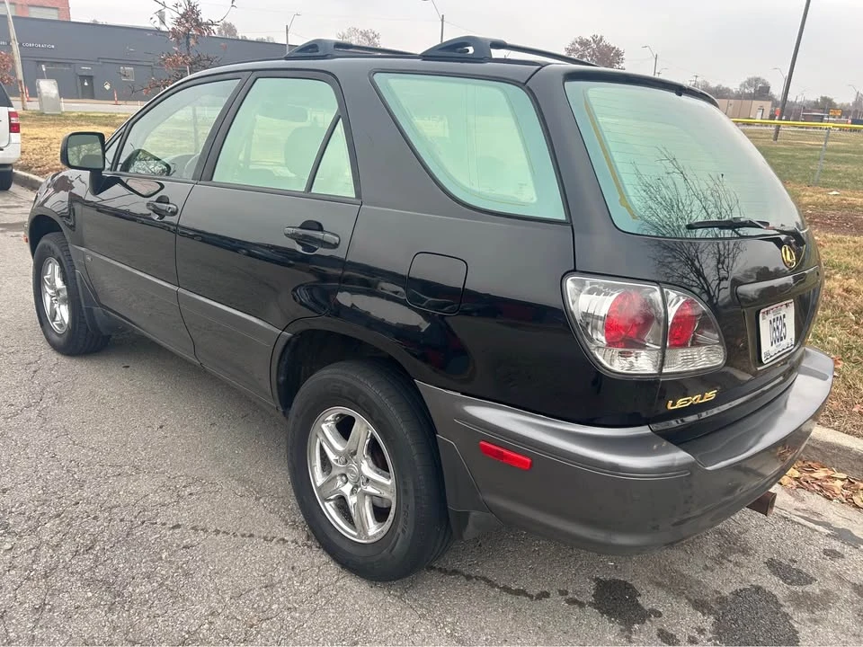 2003 Lexus RX 1st Gen - Image 4 of 6