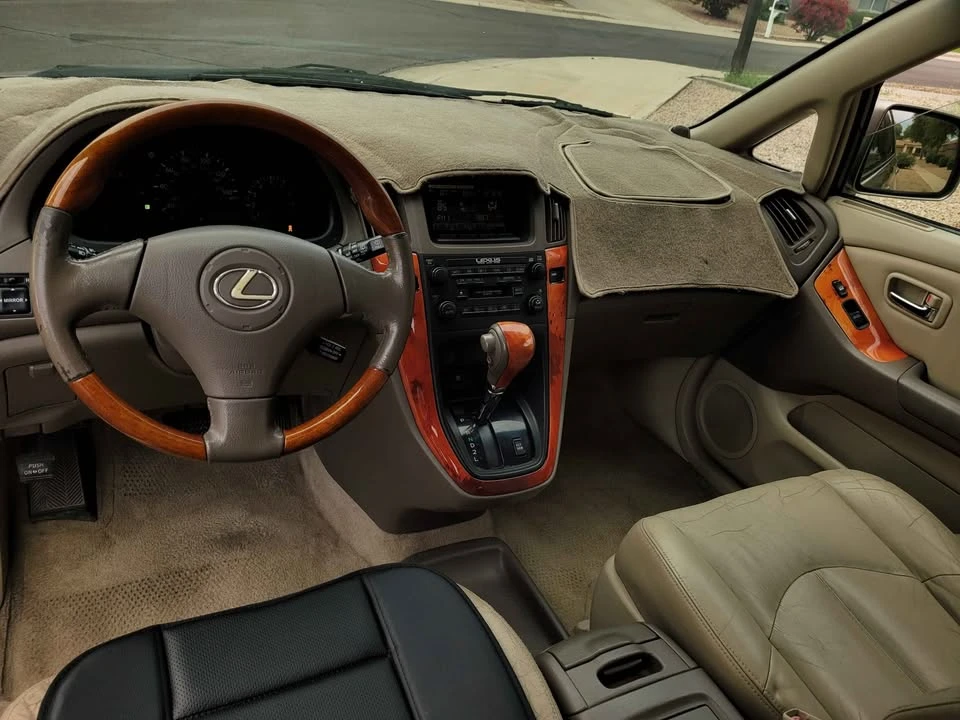 2003 Lexus RX 1st Gen - Image 10 of 18