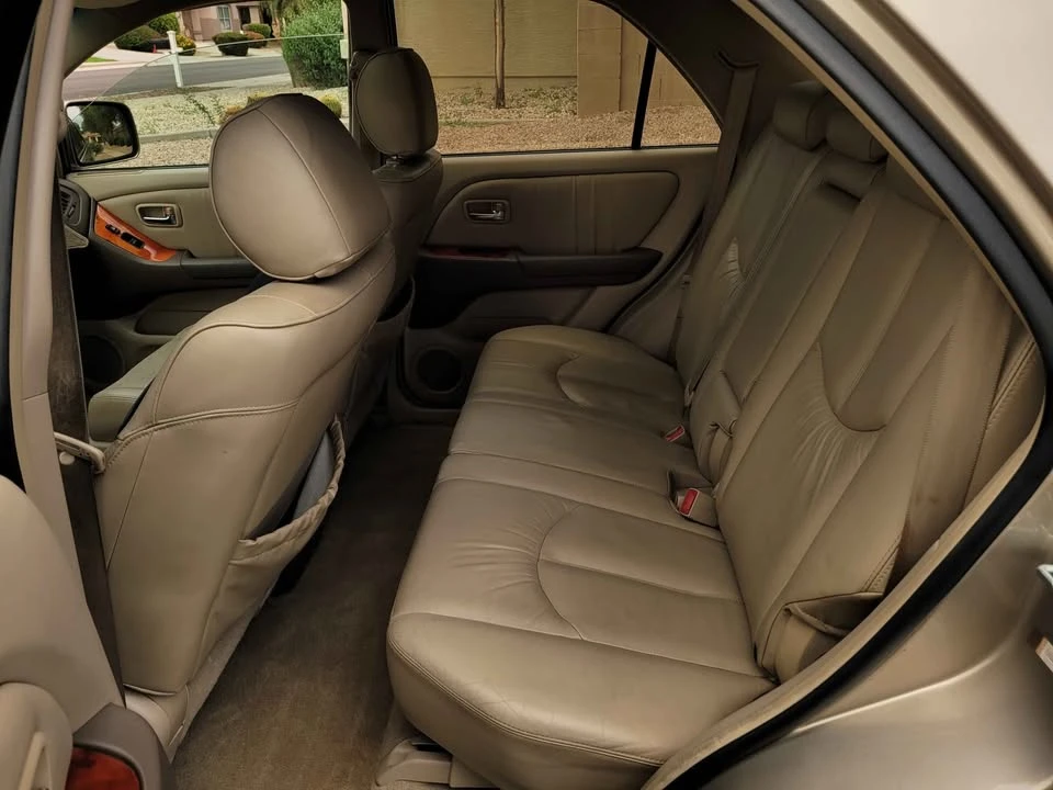 2003 Lexus RX 1st Gen - Image 9 of 18